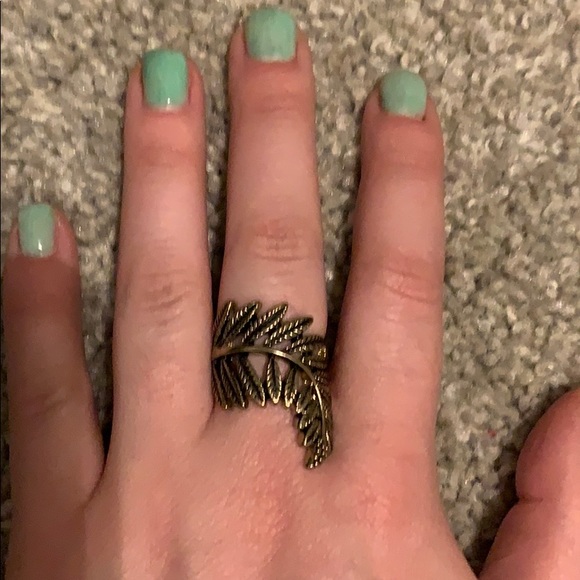 Gold ring - Picture 3 of 3